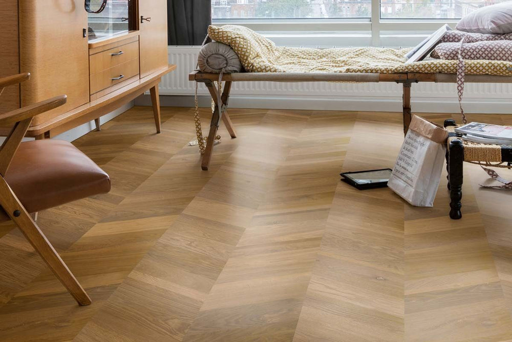 Quick-Step Intenso Traditional Oak Chevron Engineered Wood Flooring INT3902