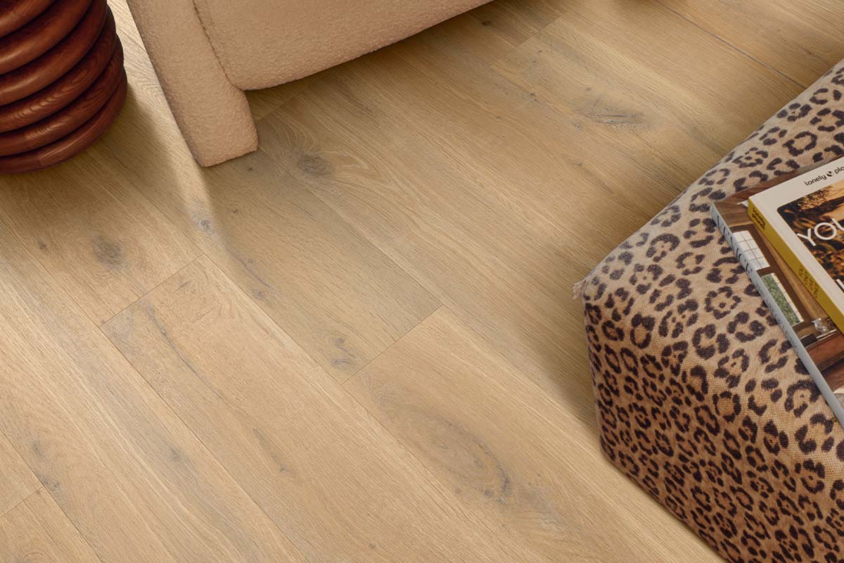 Karndean Van Gogh Plank VGW147T Honey Apres Oak Gluedown