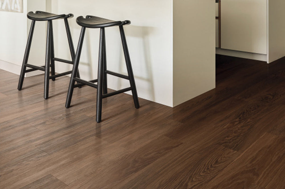 Karndean Knight Tile Nutmeg Limed Oak Gluedown LVT KP164