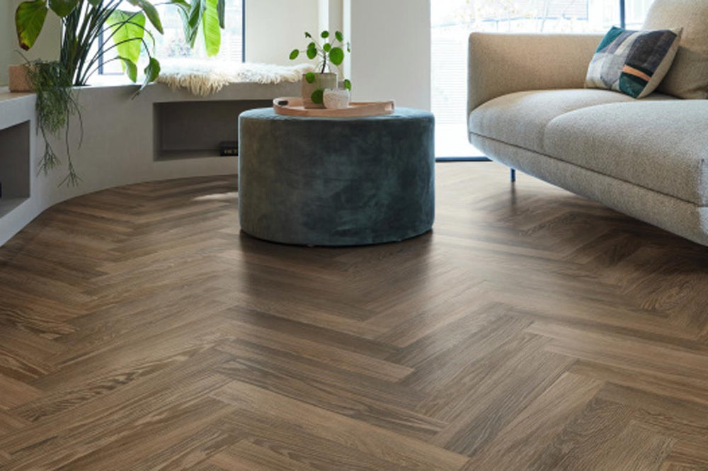 Karndean Knight Tile Cocoa Limed Oak Gluedown Herringbone SM-KP165