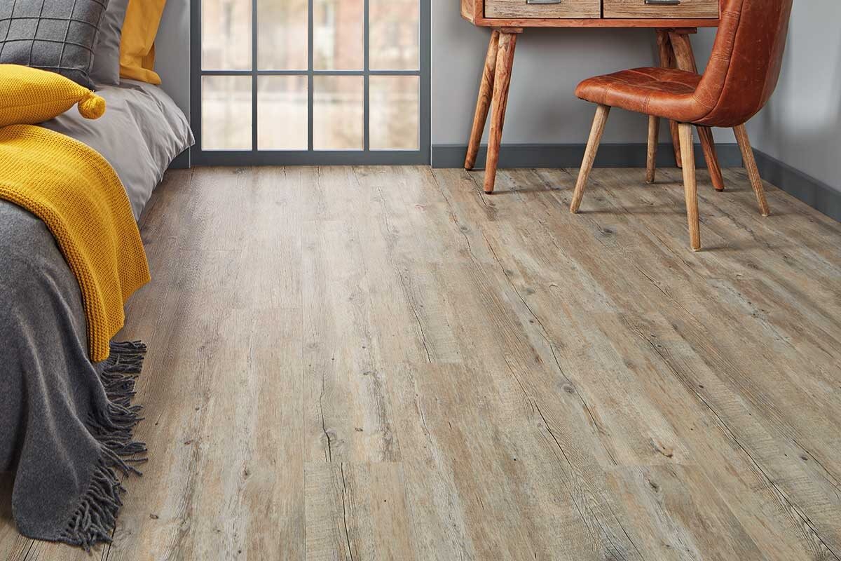 Karndean Van Gogh Distressed Oak Gluedown LVT VGW82T