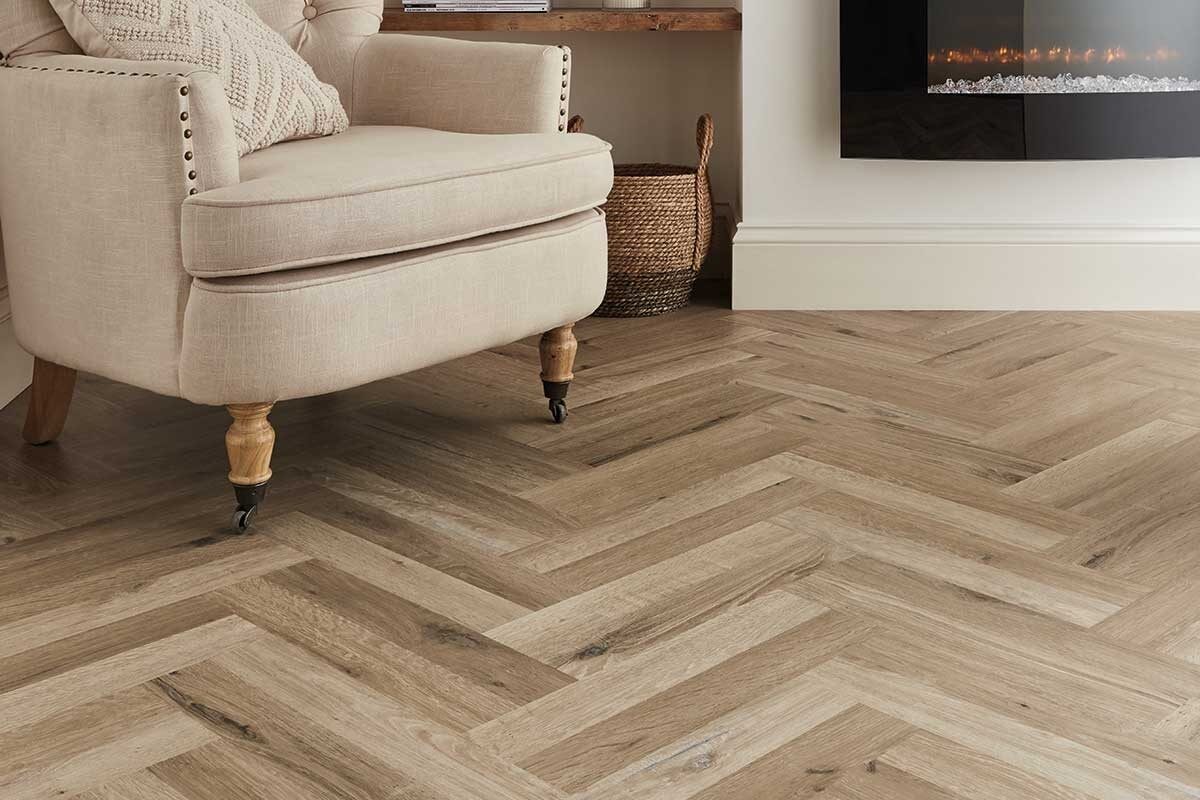 Karndean Knight Tile Washed Character Oak Gluedown Herringbone