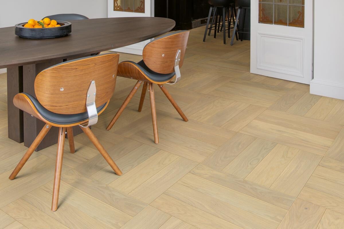 Quickstep Disegno Creamy Oak Herringbone Engineered Flooring DIS4856S