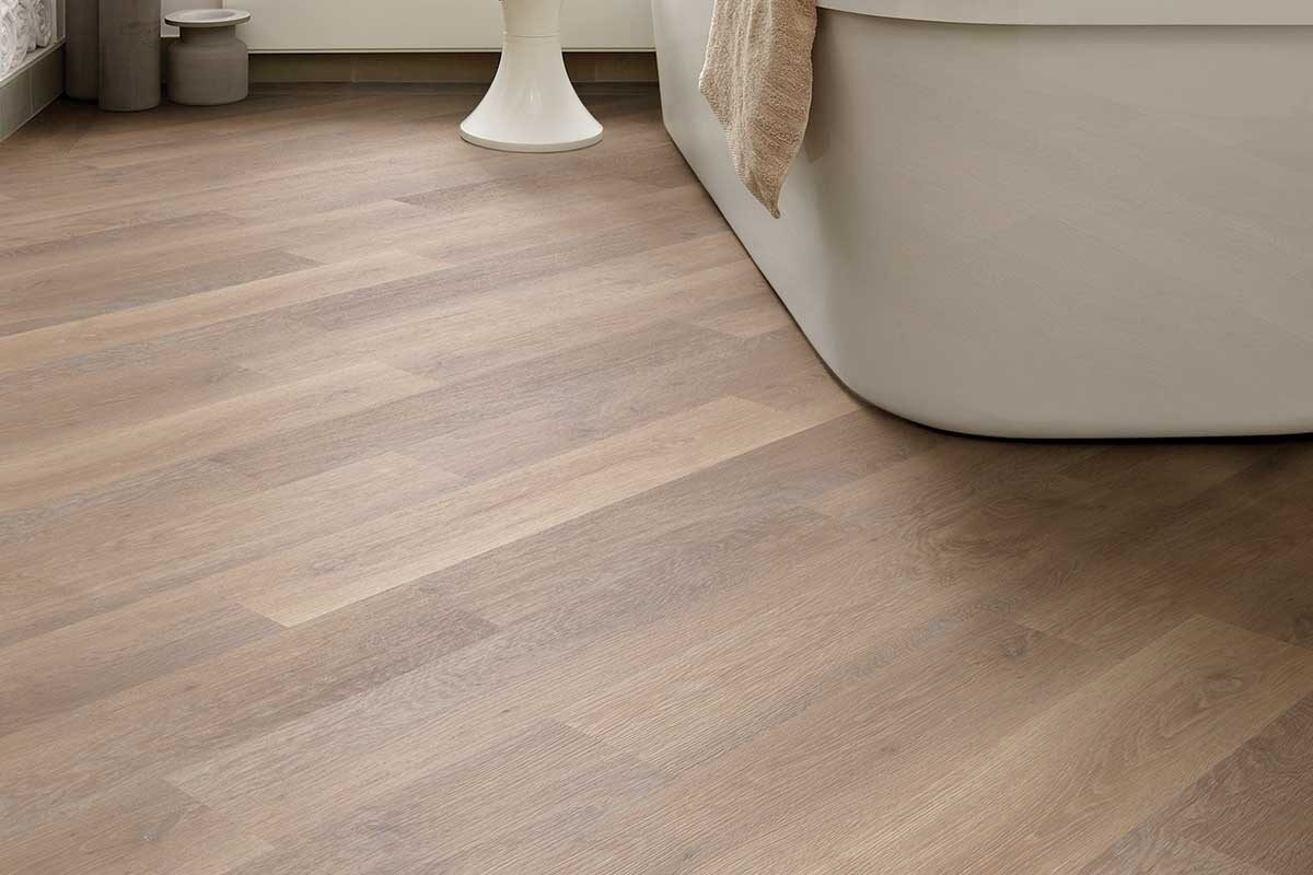Karndean Knight Tile Rosewashed Oak Rigid Core LVT SCB-KP95-6