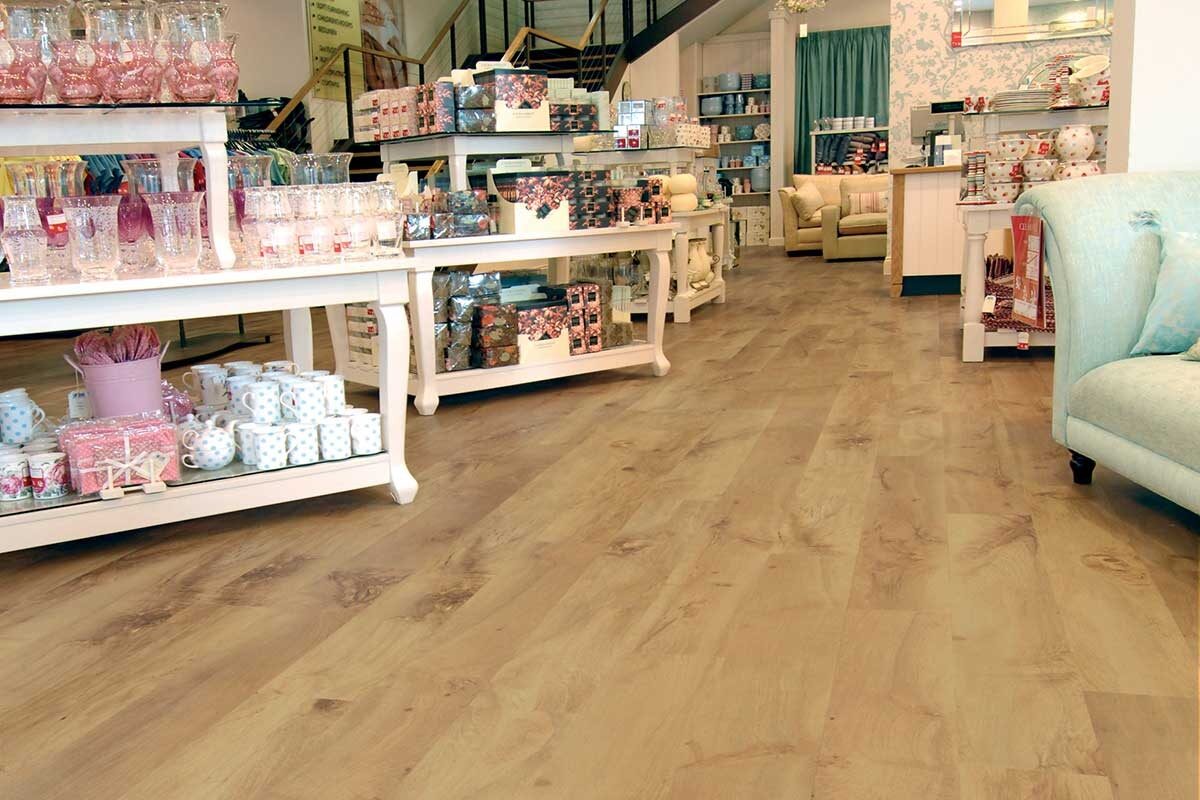 Karndean Van Gogh Auckland Oak Gluedown LVT