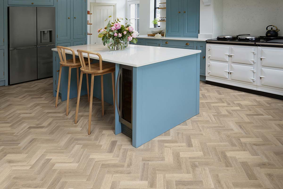 Polyflor Colonia PUR Bloomfield Oak Small Parquet Gluedown LVT