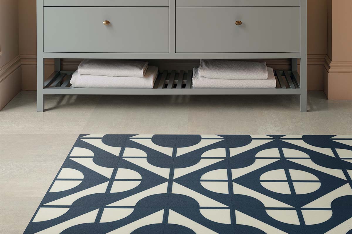 Karndean Knight Tile ST37 Curio Navy Gluedown