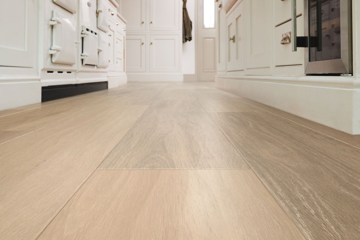 Karndean Art Select Dune Oak Gluedown Plank Luxury Vinyl RL24