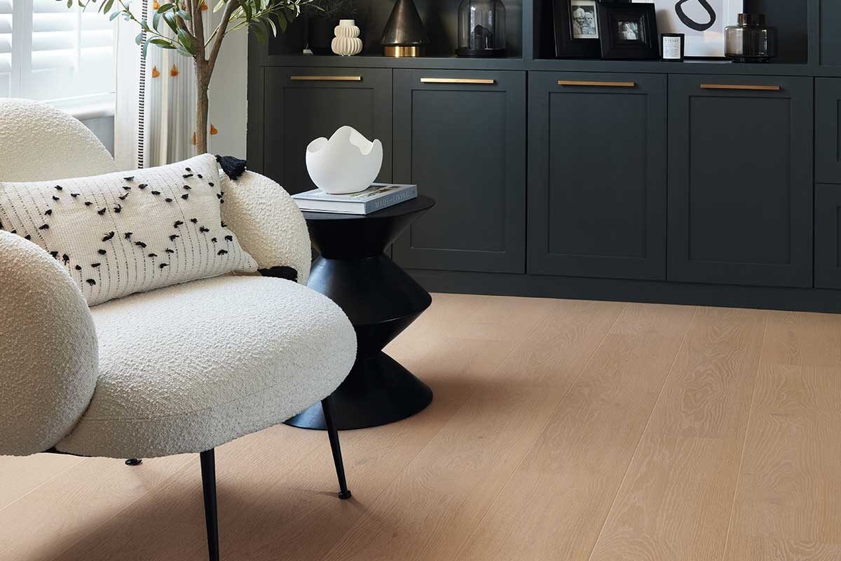 Karndean Art Select Golden Artisan Oak Gluedown Plank Luxury Vinyl