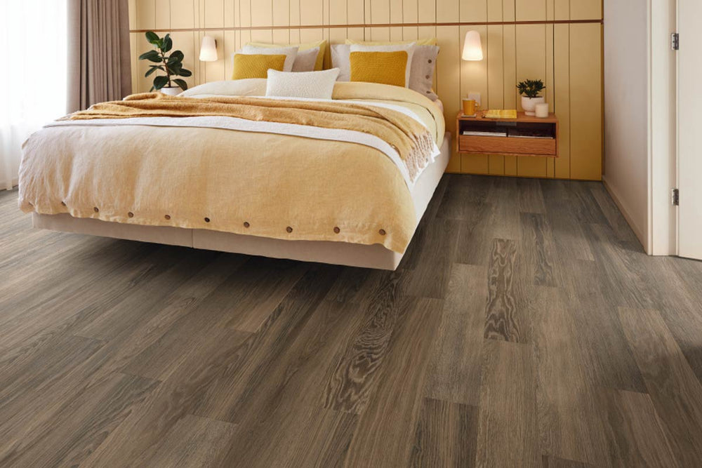 Karndean Knight Tile Cocoa Limed Oak Gluedown LVT KP165