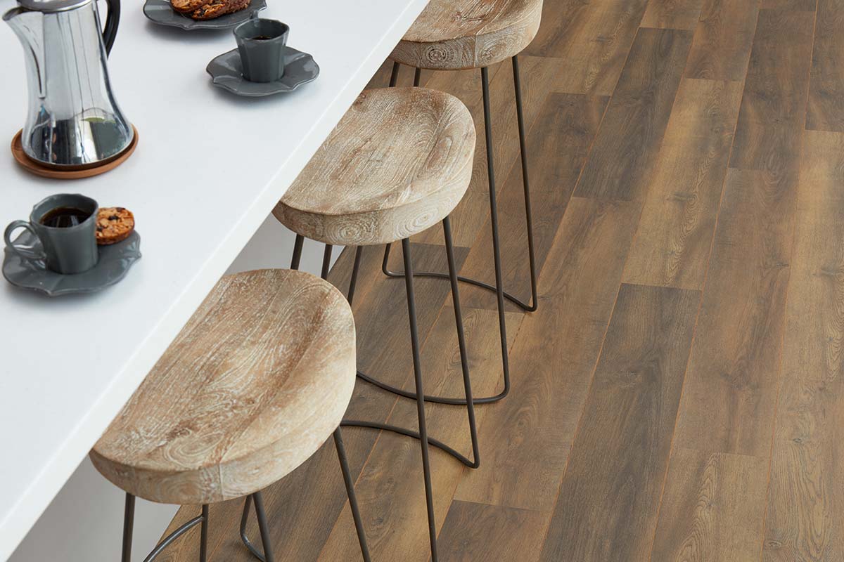 Polyflor Colonia PUR Fired Oak Gluedown LVT