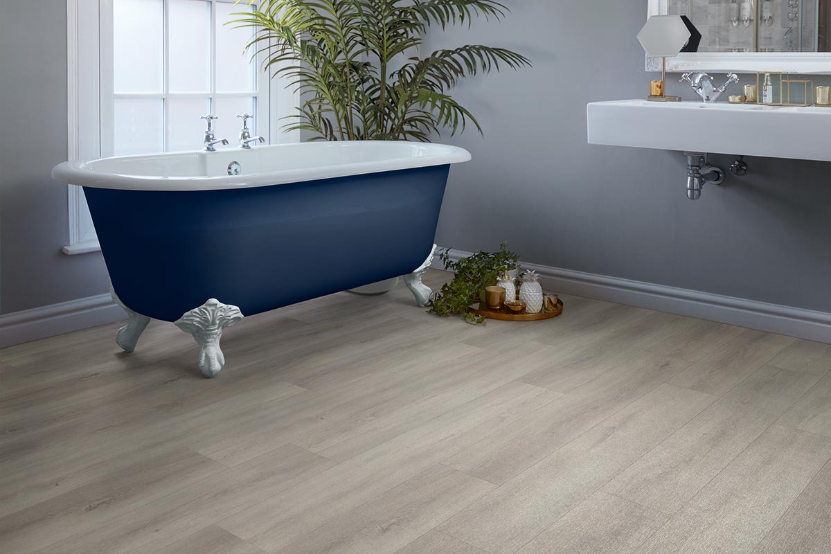 Polyflor Colonia PUR Winchester Oak Gluedown LVT 4452