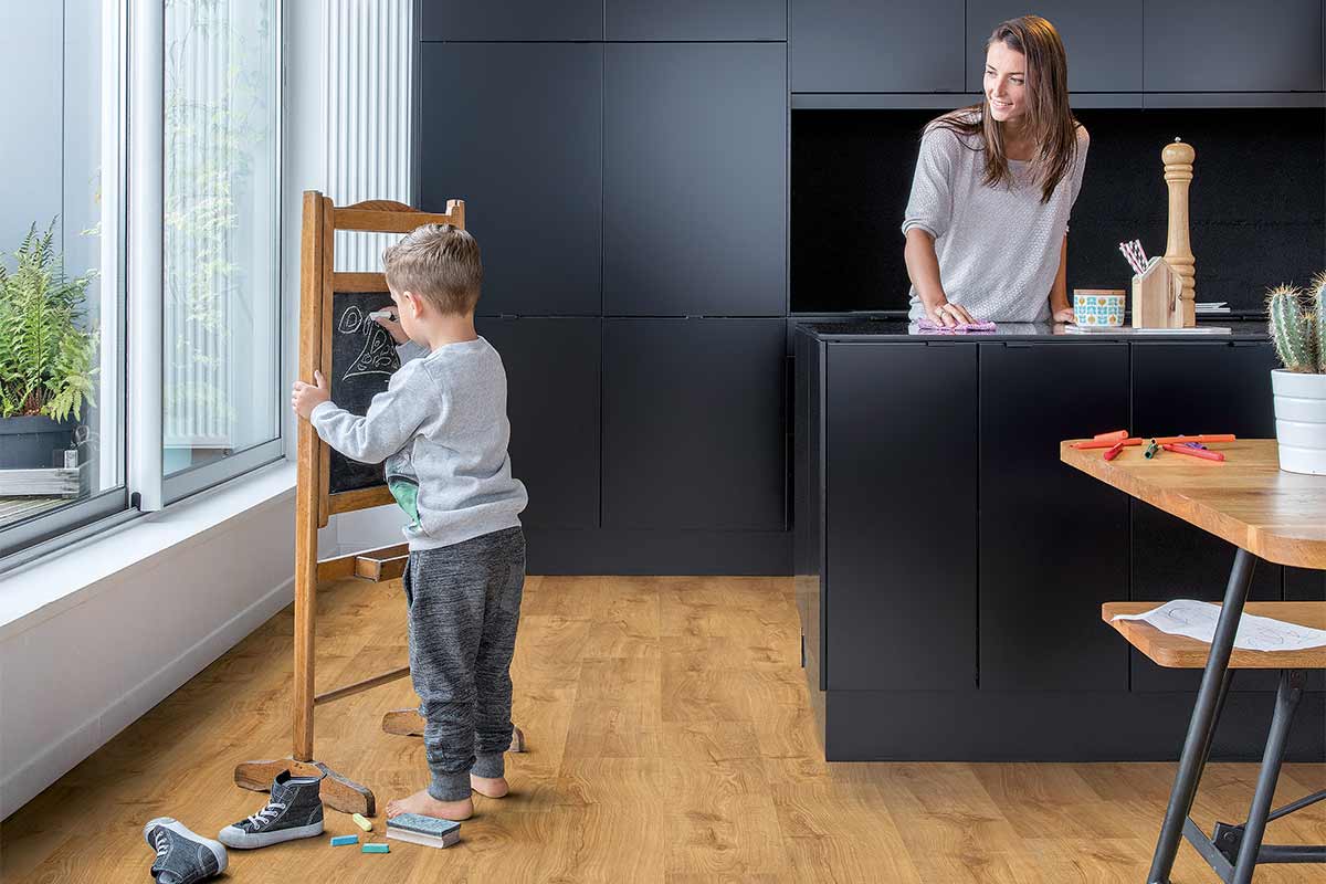 Quick-Step Bloom Autumn Oak Honey Click Vinyl Built-in Underlay