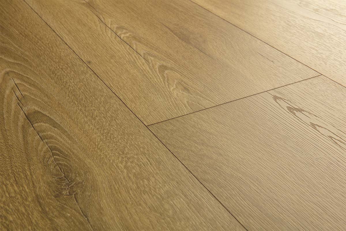 Quick-Step Classic Honey Brown Oak Click Laminate