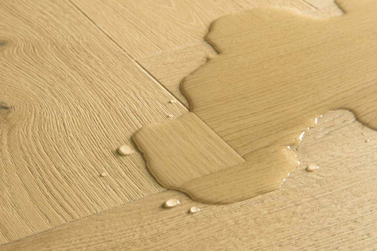 Quick-Step Impressive Design Nutmeg Oak Click Herringbone Laminate IMD8243