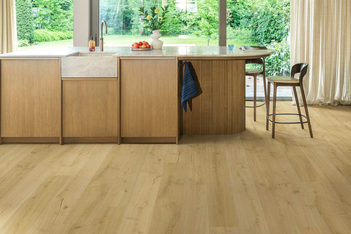 Quick-Step Impressive Almond Oak Click Laminate