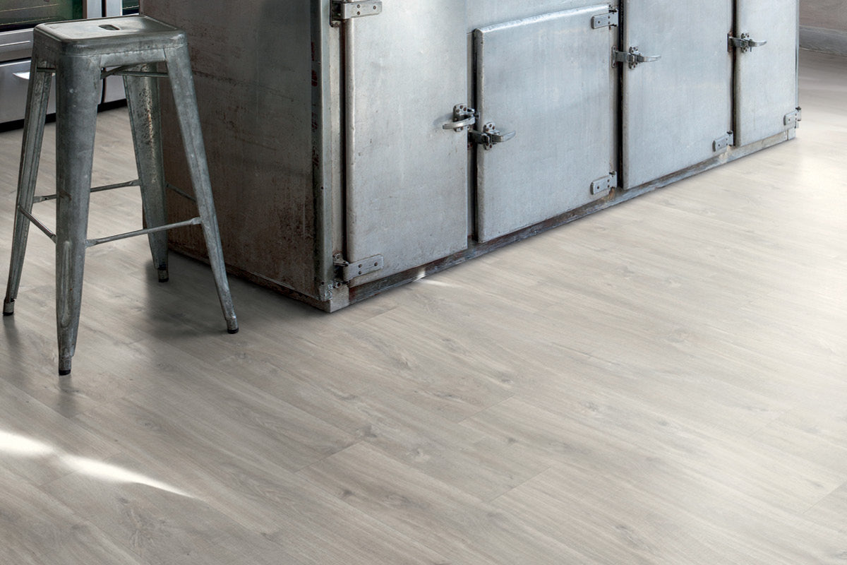 Quick-Step Blos Canyon Oak Grey Click Vinyl Built-in Underlay
