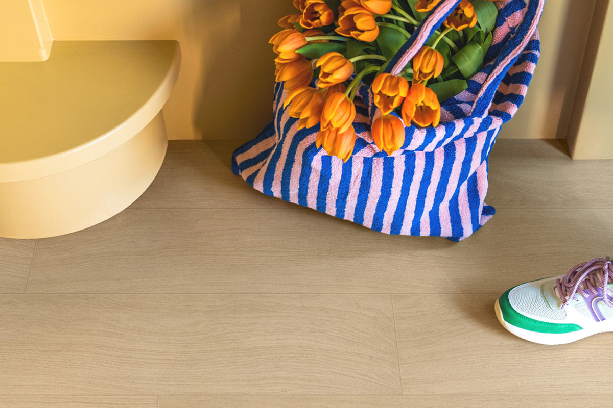 Quick-Step Impressive Ultra White Varnished Oak Click Laminate