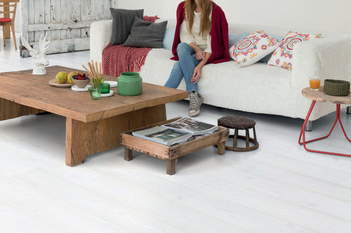 Quick-Step Impressive White Planks Click Laminate