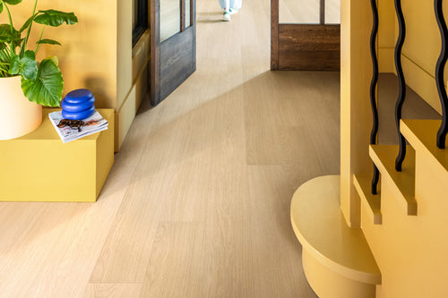 Quick-Step Impressive White Varnished Oak Click Laminate