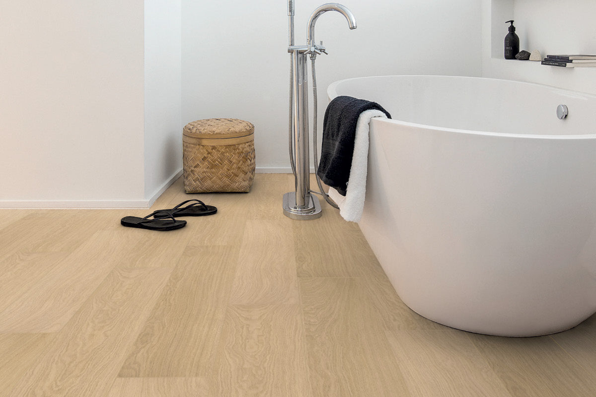 Quick-Step Impressive White Varnished Oak Click Laminate