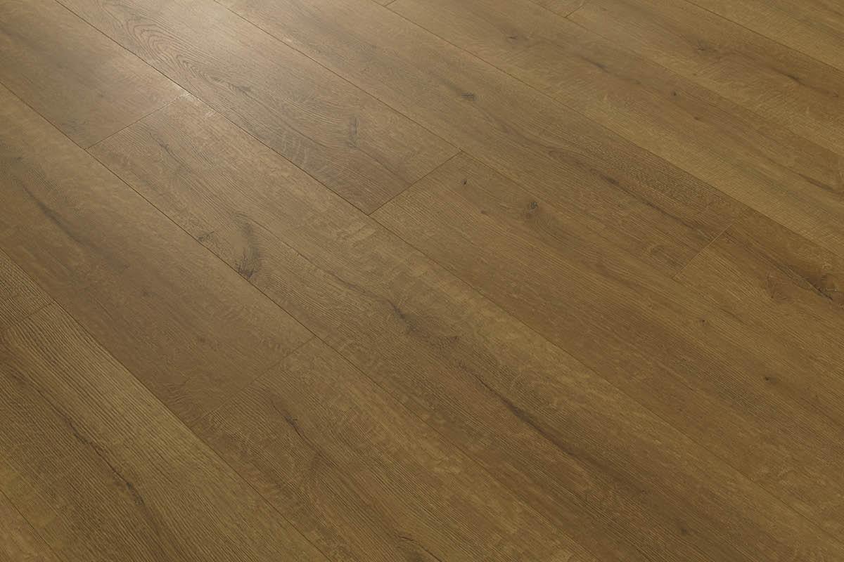 Series Woods 8mm Acoustic Laminate Rich Caramel Oak Built-in Underlay