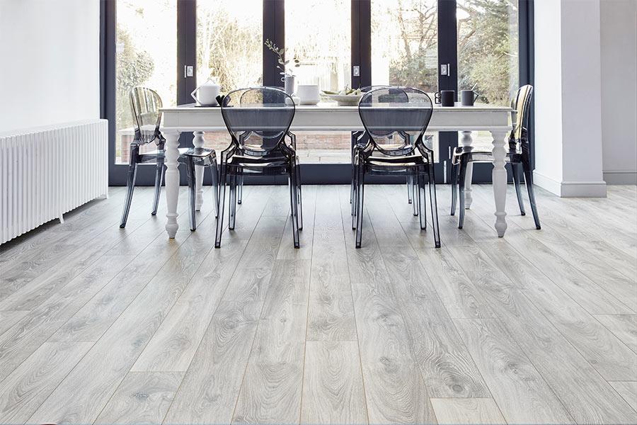 Series woods 12mm Laminate Flooring Highland silver Oak