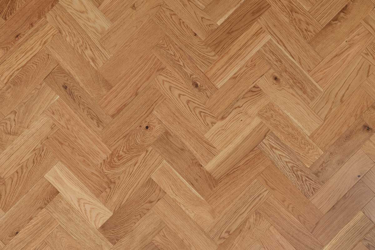 Home Choice Engineered Rustic Oak Herringbone 10mm x 90mm Natural UV Lacquered ENG-NTHB-10-3621