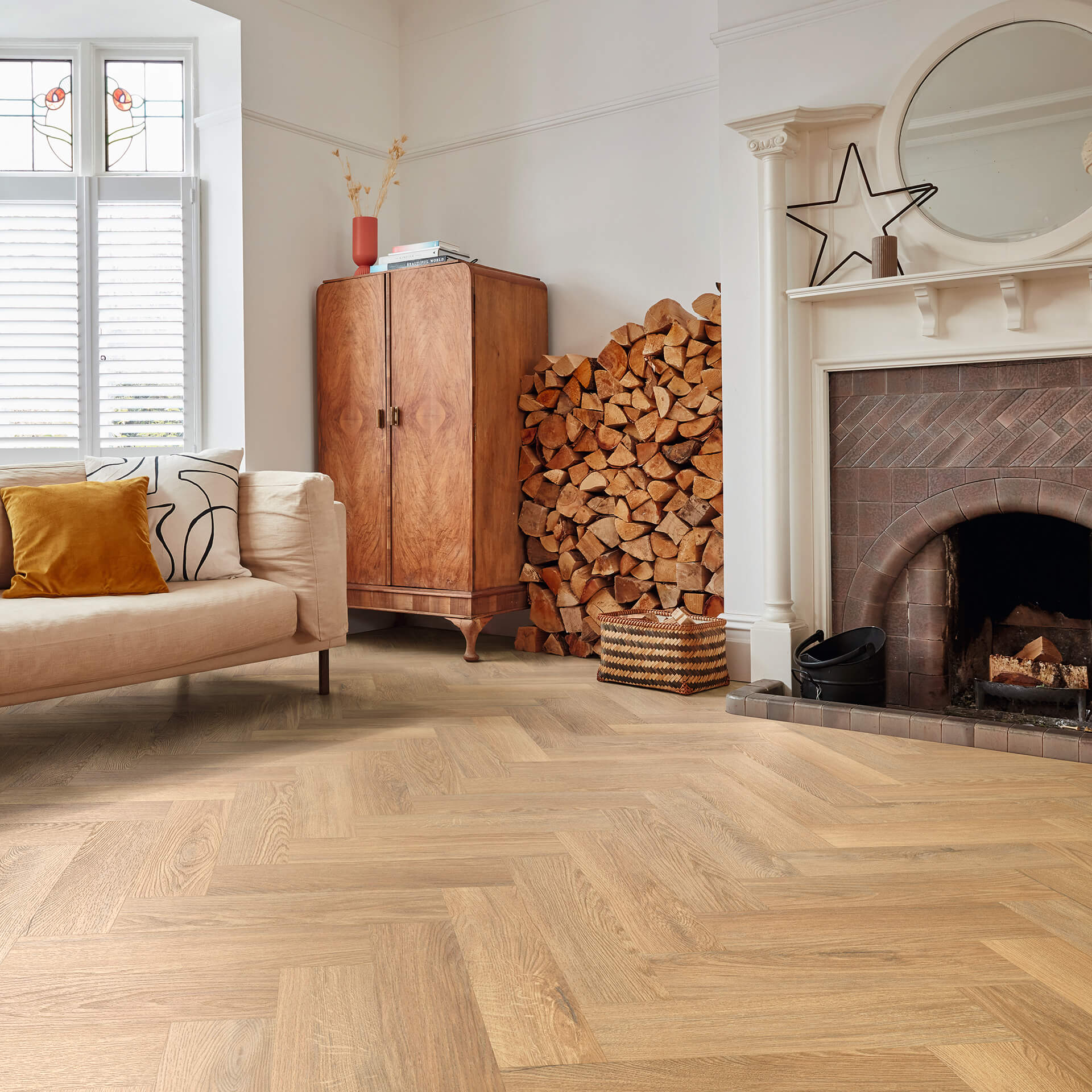 Karndean Van Gogh Croftmore Oak Gluedown Herringbone LVT
