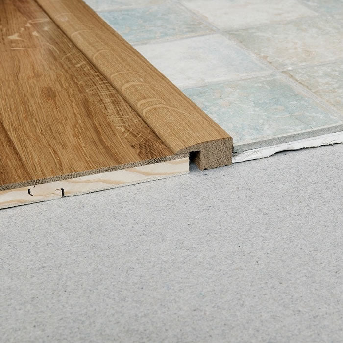 Kahrs 7020024EK50 Oak Natural Edge Trim Satin Lacquer