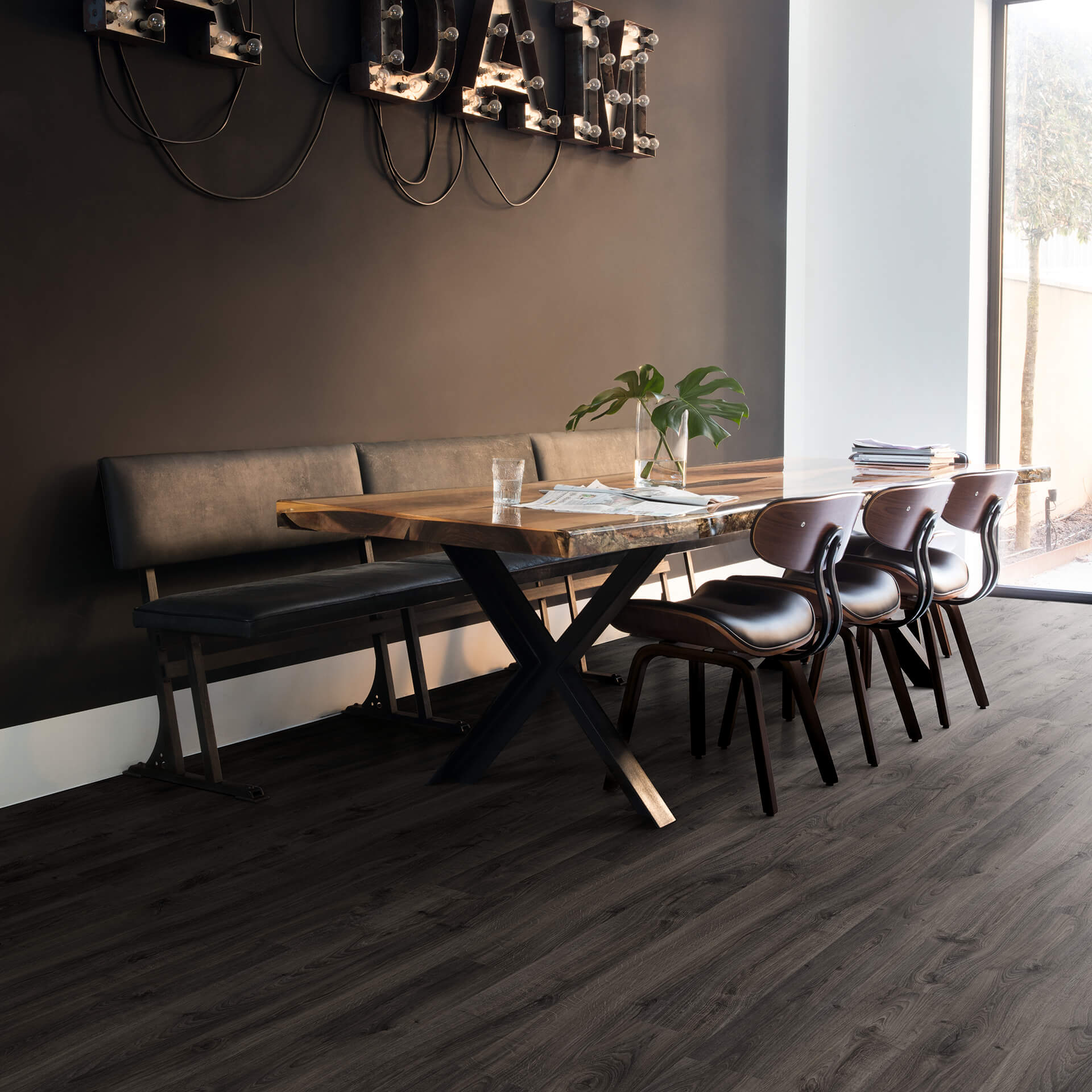 Quick-Step Eligna Newcastle Oak Dark Click Laminate