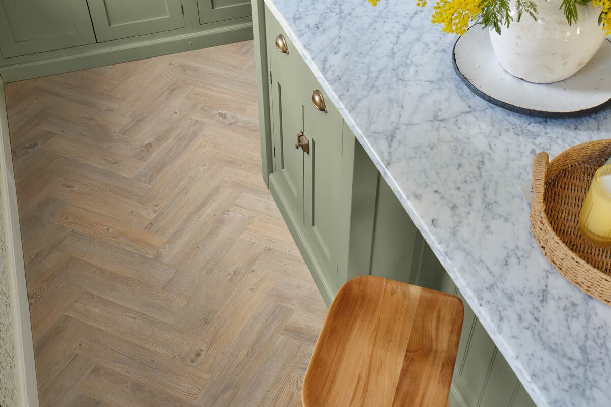 Karndean Van Gogh Country Oak Gluedown Herringbone LVT SM-VGW81T