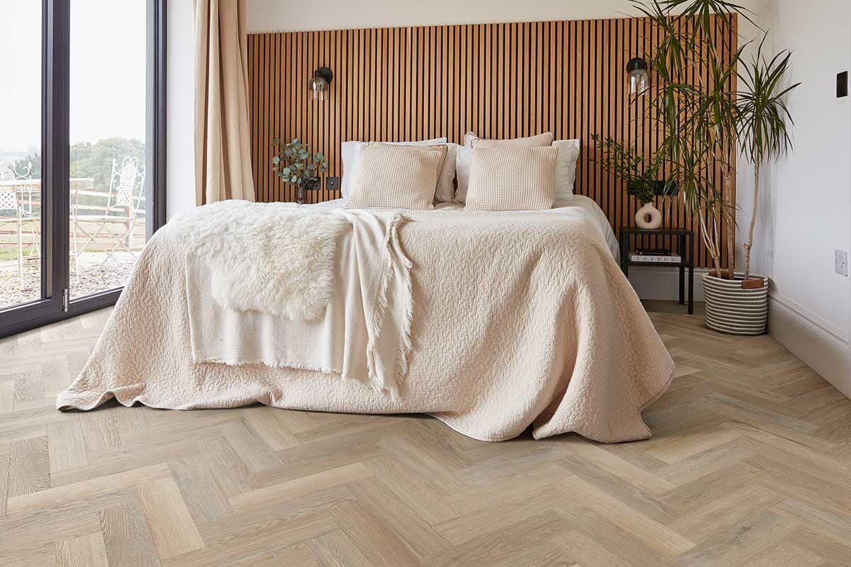 Karndean Van Gogh Hayfield Oak Gluedown Herringbone LVT