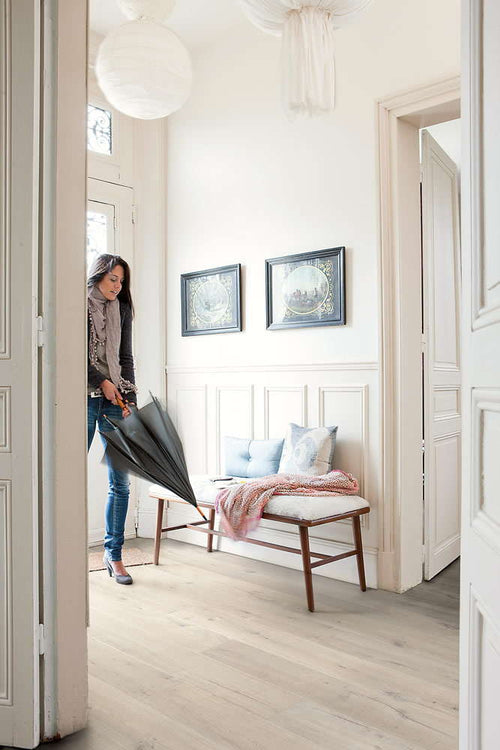 Quick-Step Impressive Ultra Soft Oak Light Click Laminate