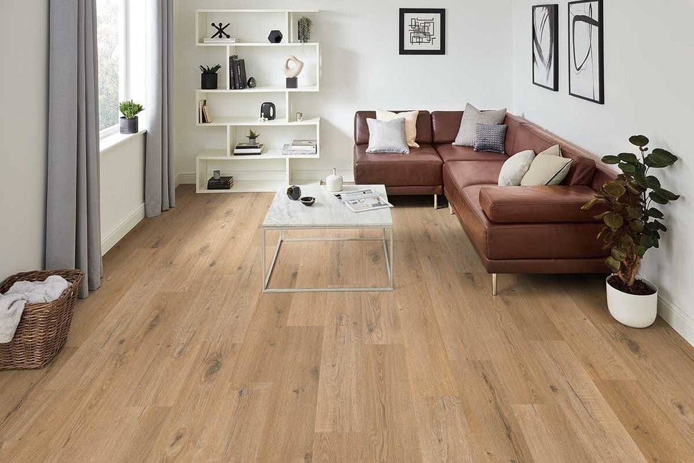 Karndean Knight Tile Natural Character Oak Gluedown LVT KP145