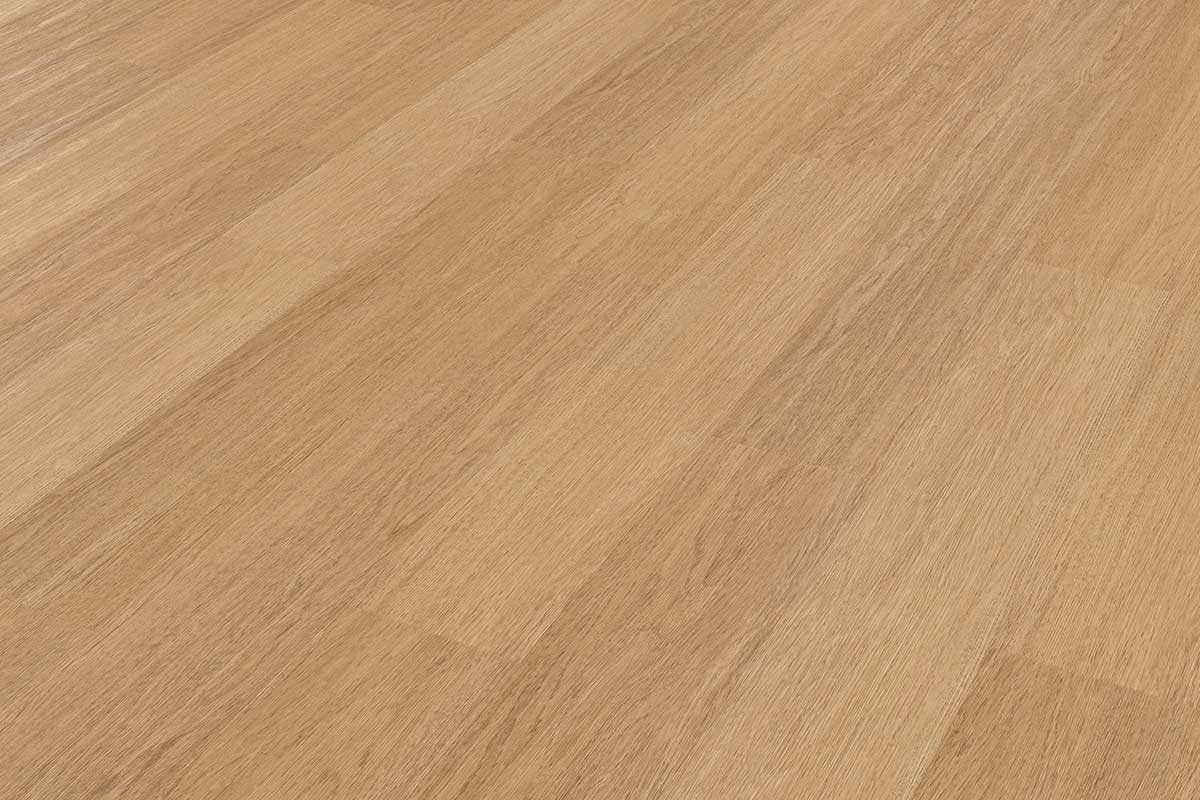 Karndean Knight Tile Natural Studio Oak Gluedown LVT KP151
