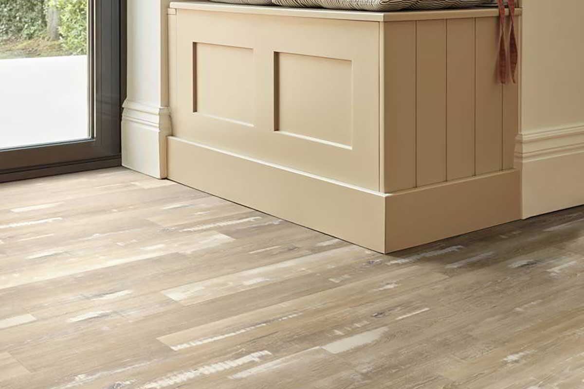 Karndean Van Gogh Blond Farmhouse Gluedown LVT