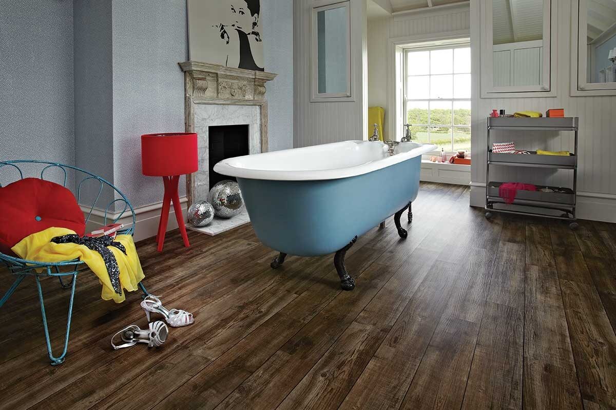 Karndean Knight Tile Mid Worn Oak Gluedown LVT KP103