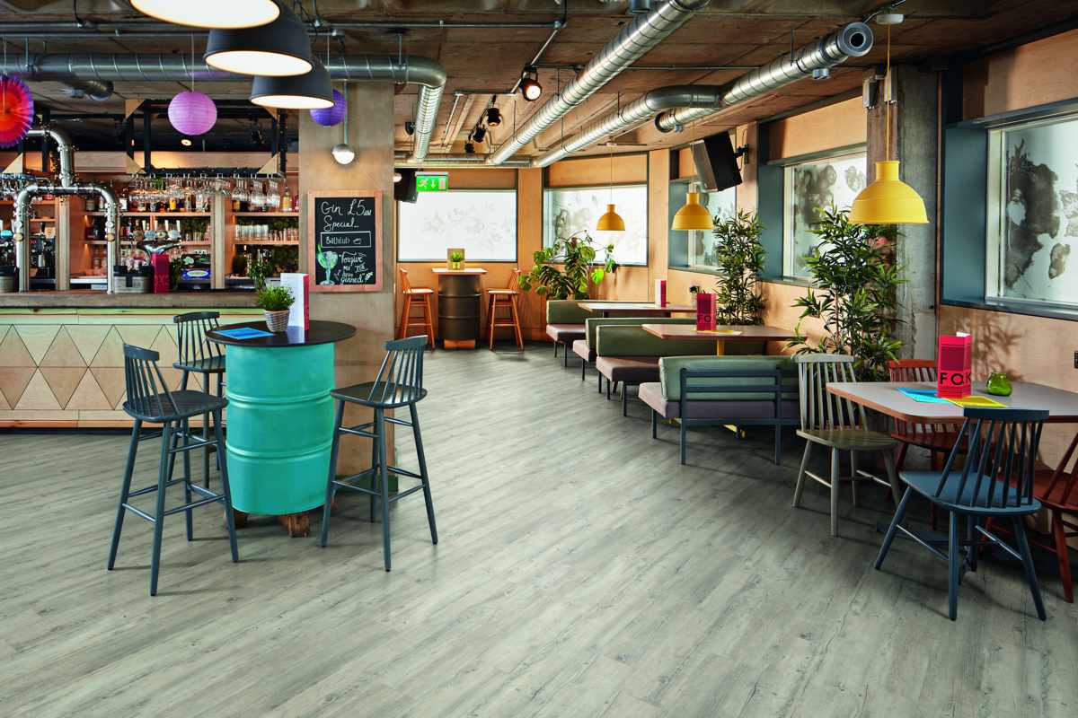 Karndean Van Gogh Light Distressed Oak Gluedown