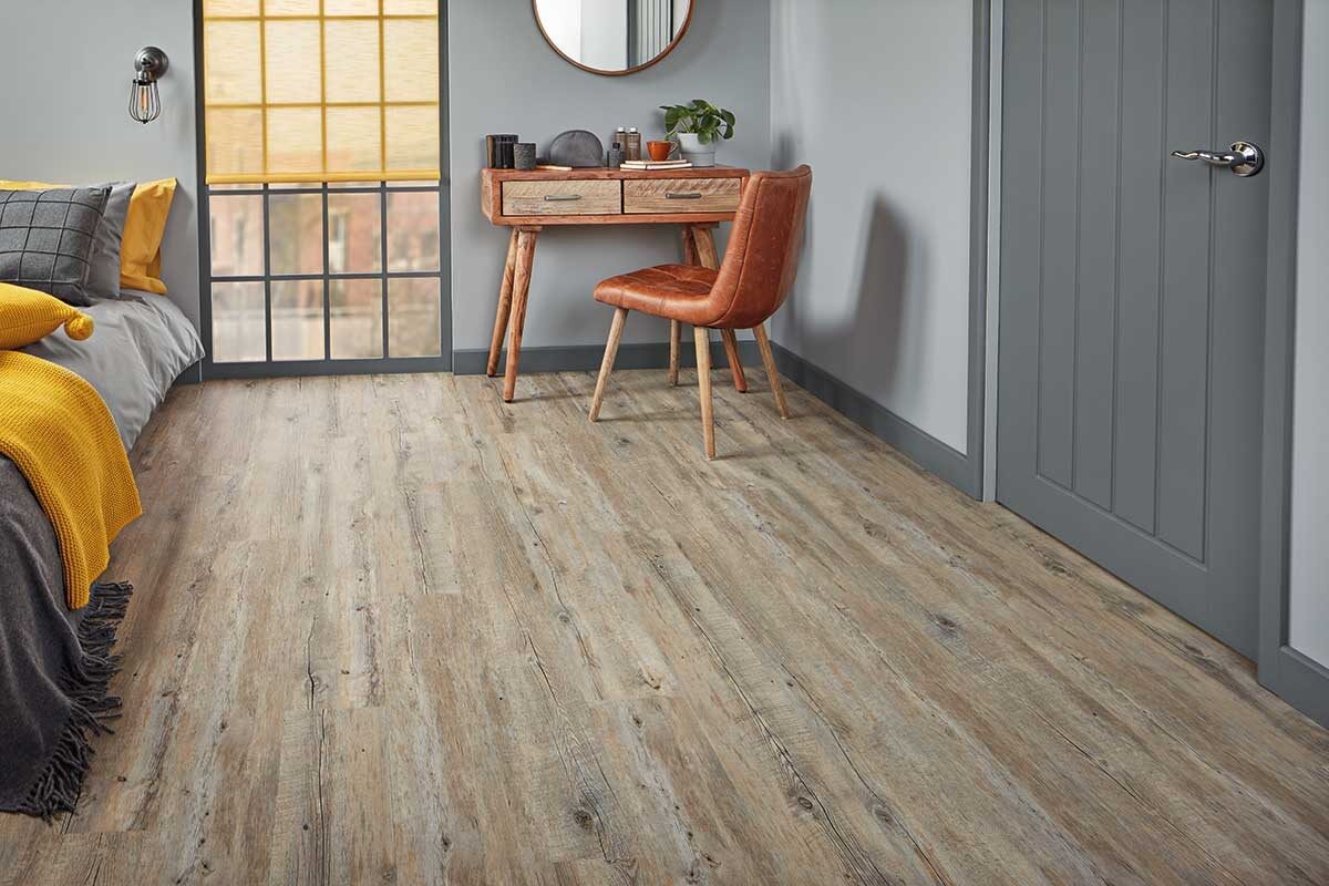 Karndean Van Gogh Distressed Oak Gluedown LVT VGW82T